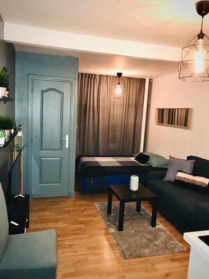 Petit Studio Cosy โบบิญญี ภายนอก รูปภาพ